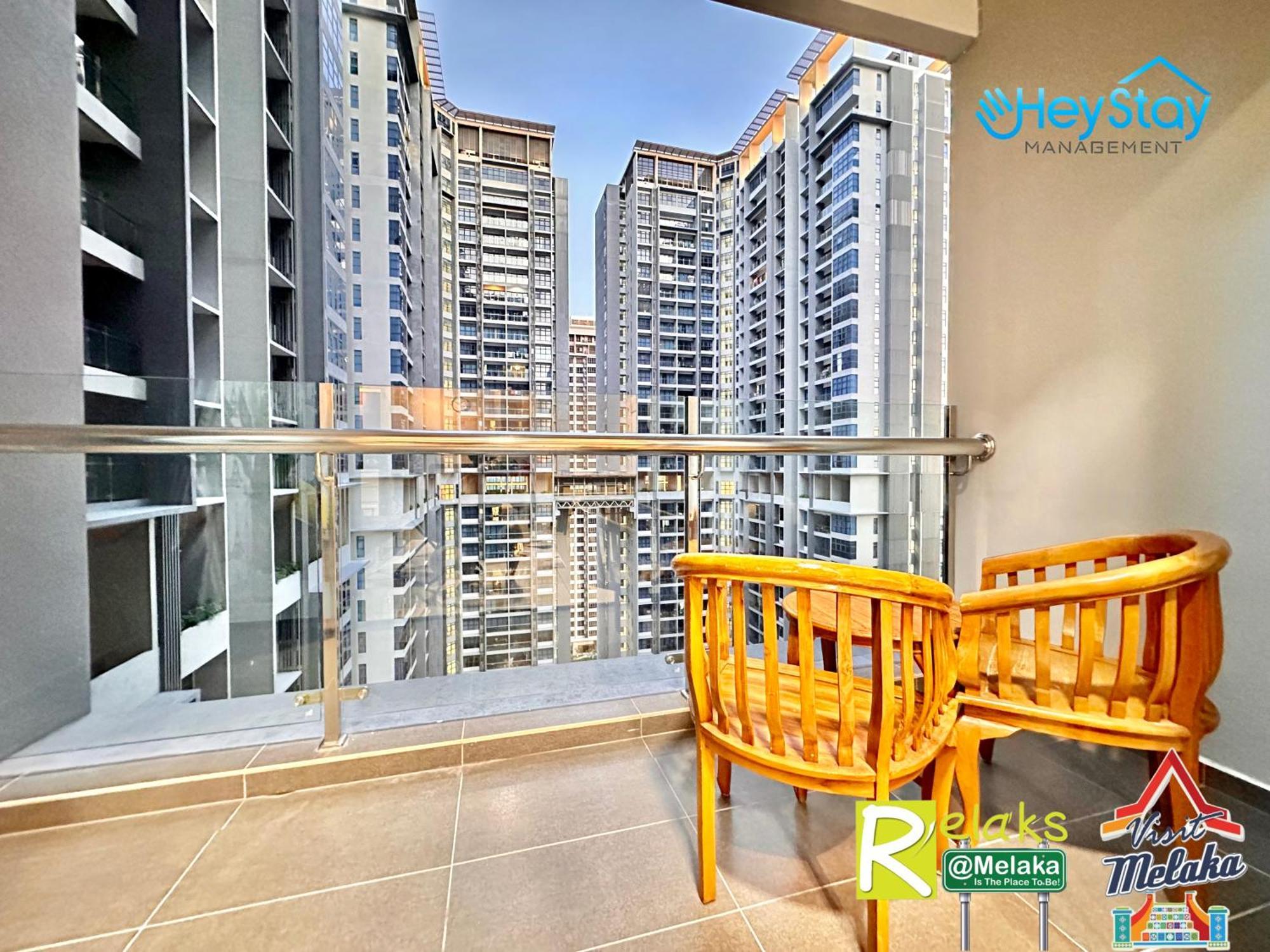 Atlantis Residences Melaka By Heystay Management Exteriör bild