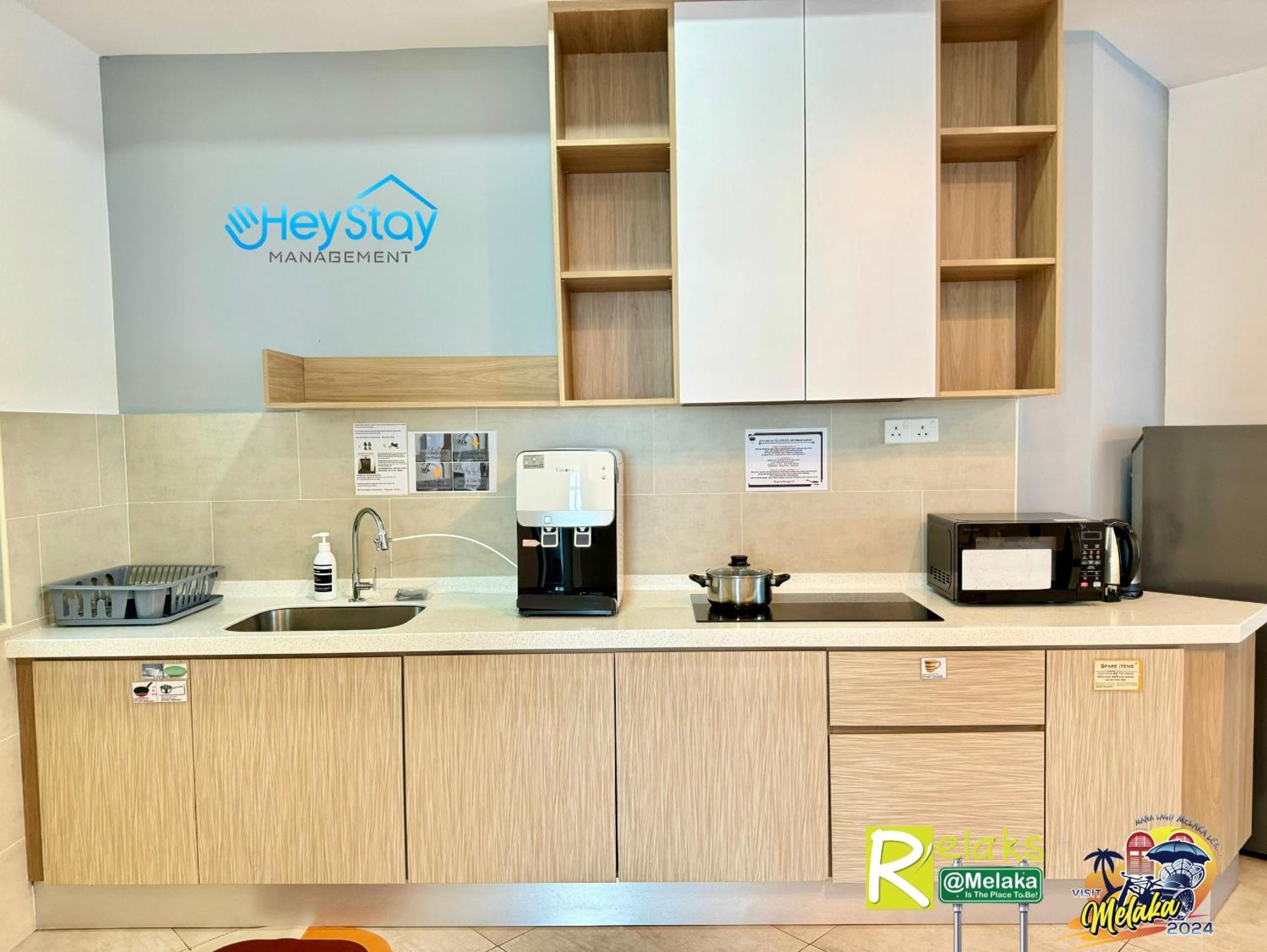 Atlantis Residences Melaka By Heystay Management Exteriör bild