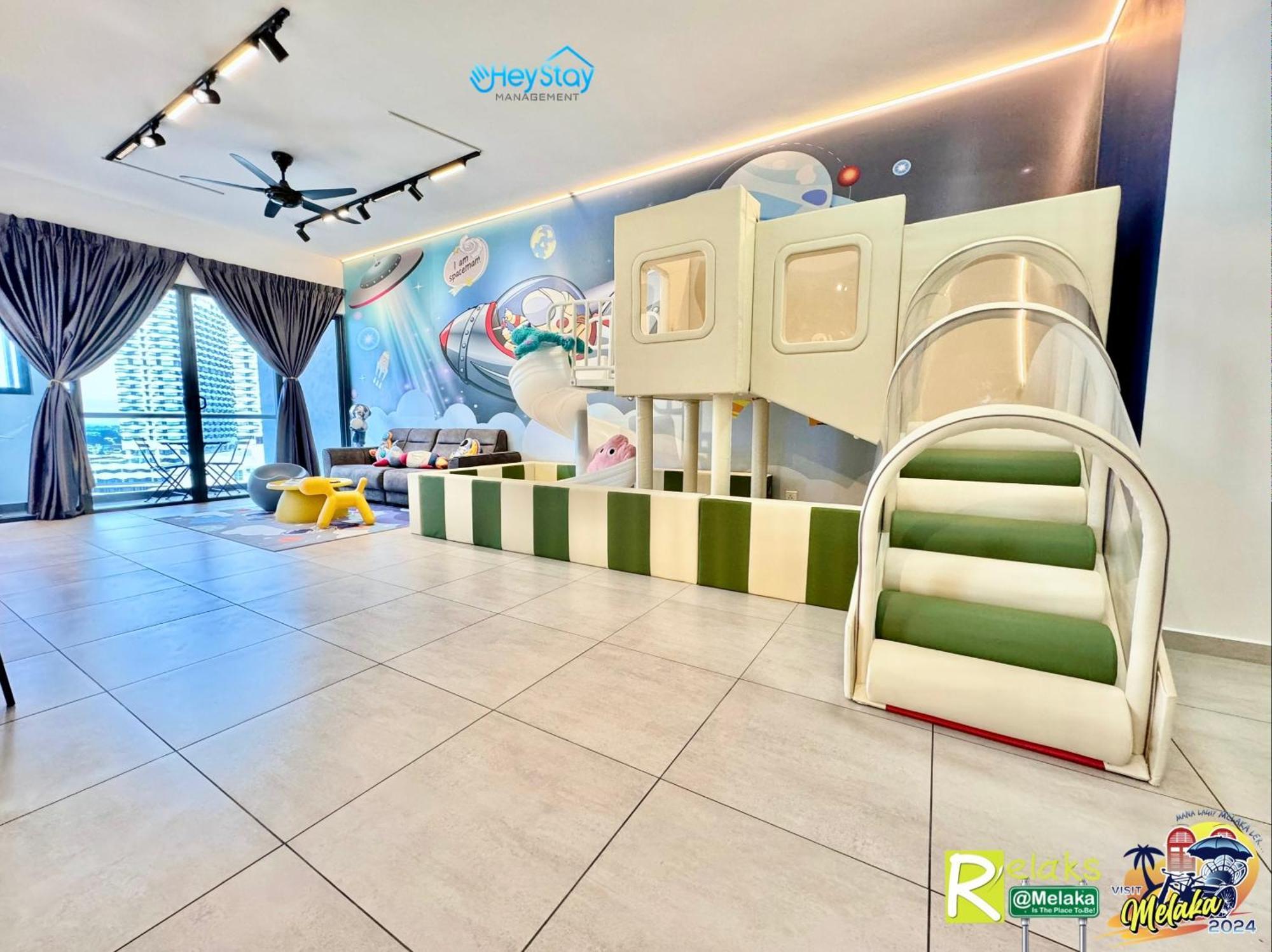 Atlantis Residences Melaka By Heystay Management Exteriör bild