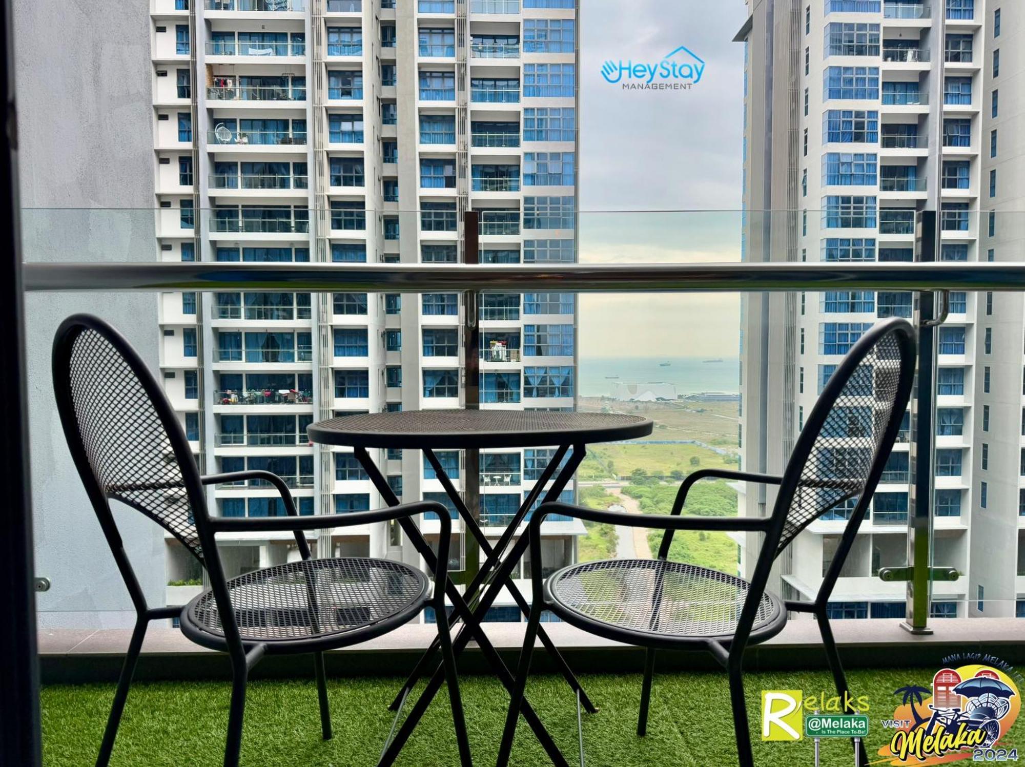 Atlantis Residences Melaka By Heystay Management Exteriör bild