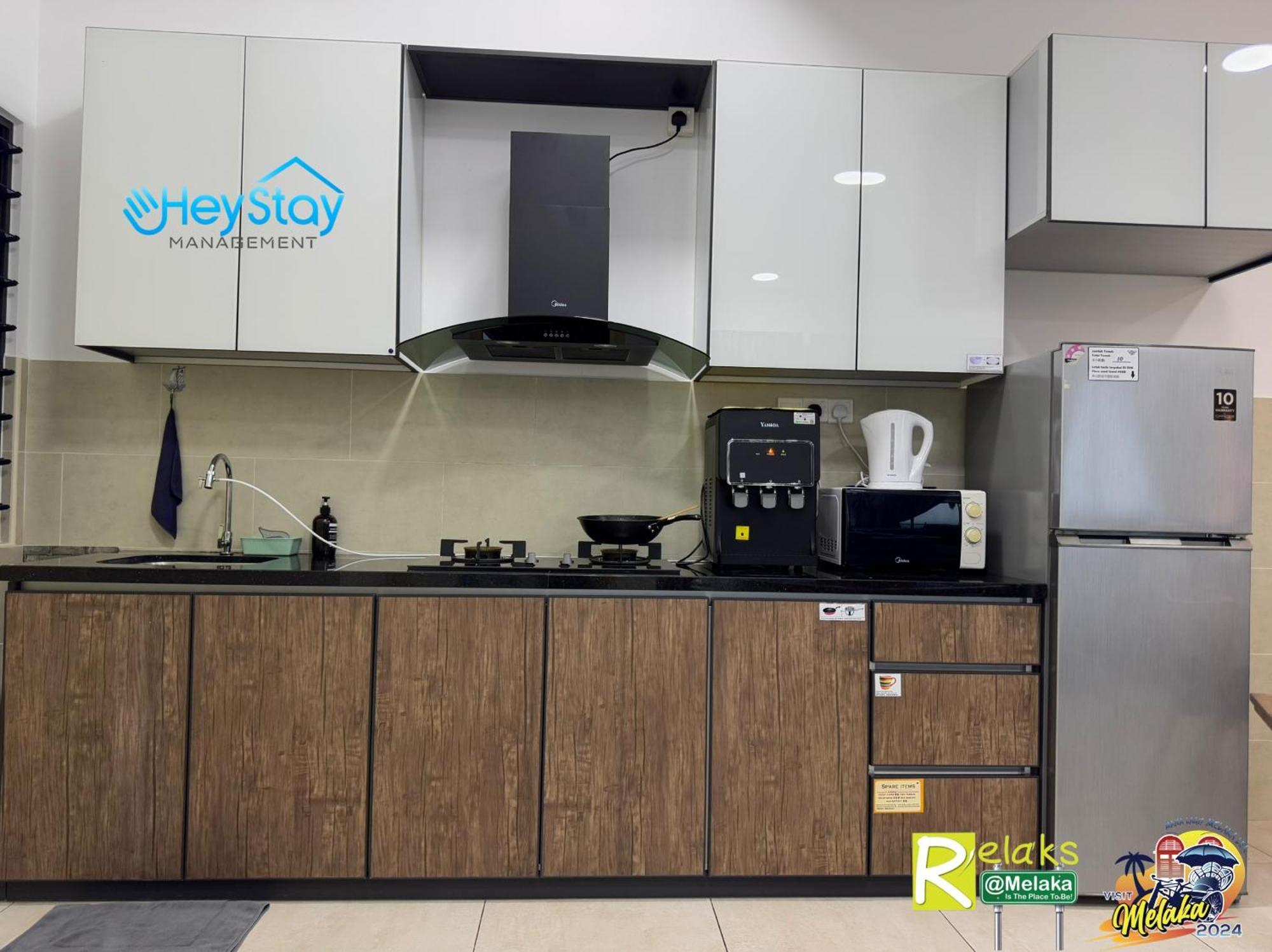 Atlantis Residences Melaka By Heystay Management Exteriör bild